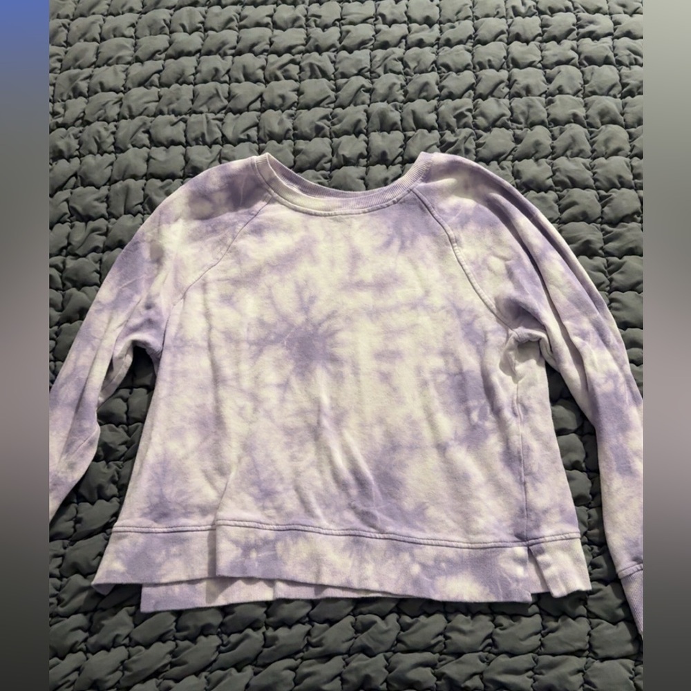 Time and Tru Lavender Knit Top